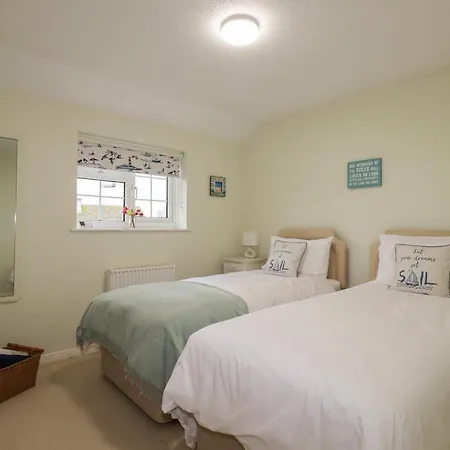 5 Lower Elms Holiday home *